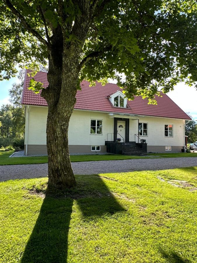 Praestgarden Villa Norberg Exterior photo