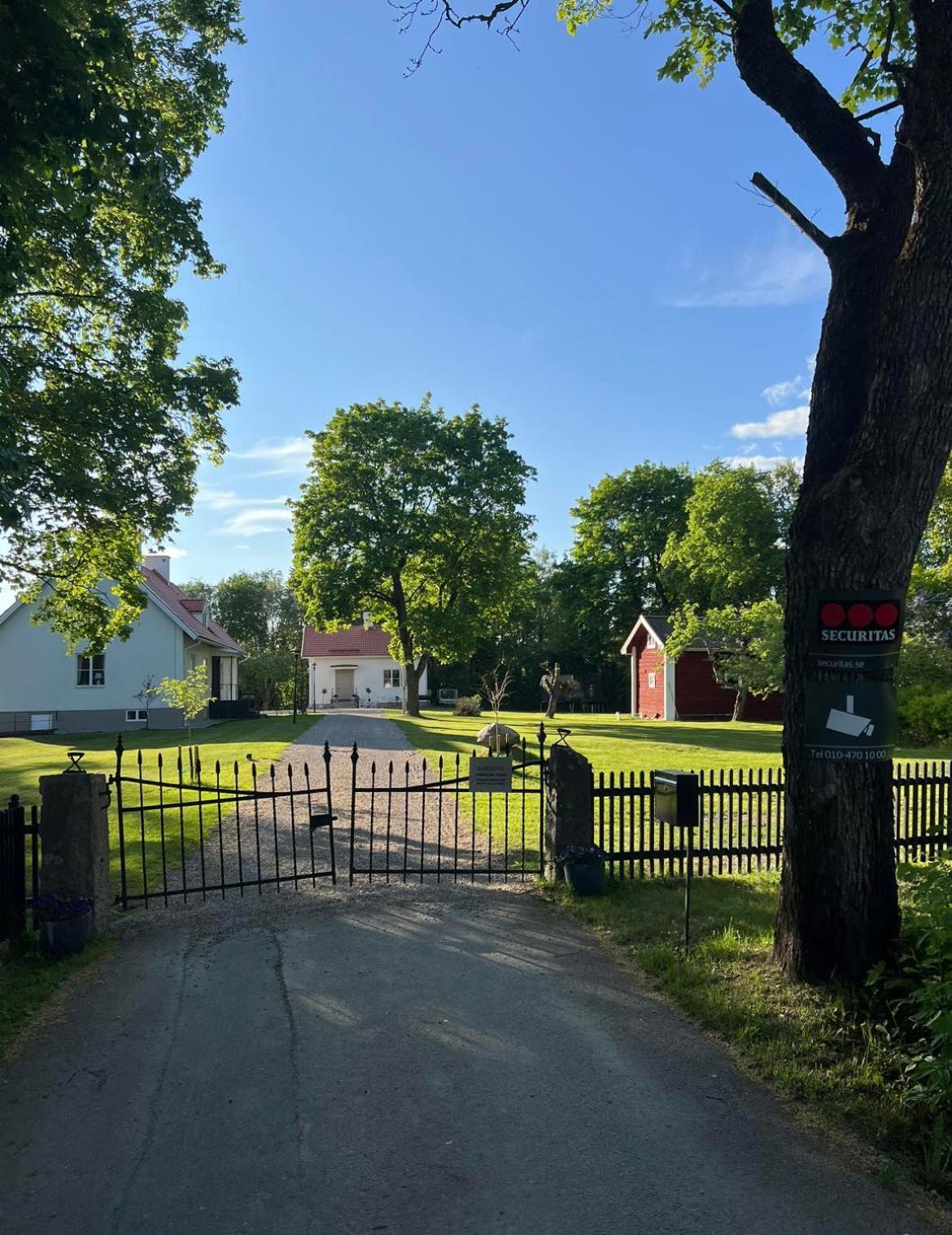 Praestgarden Villa Norberg Exterior photo